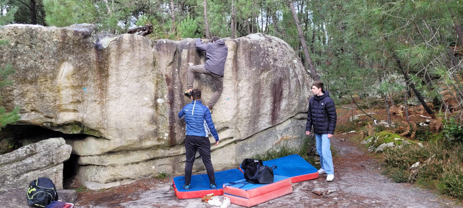 Stage De Blocs à Fontainebleau, Une Deuxième édition Sous La Neige.